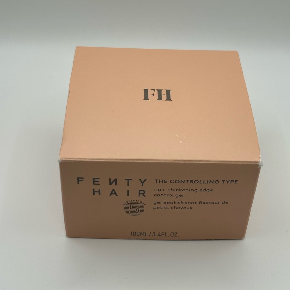 Fenty Beauty The Controlling Type Edge Control Gel - Peach